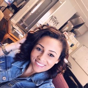 Meet your Posher, Dannielle